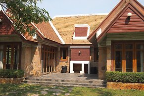 Khao Yai Country Hill Resort