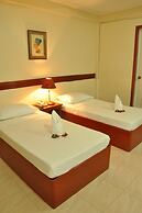 Casa Pilar Beach Resort