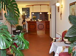 Hotel Restaurant Zur Hallenburg