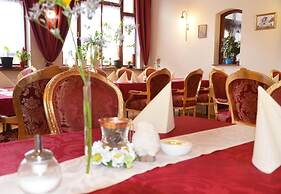 Hotel Restaurant Zur Hallenburg