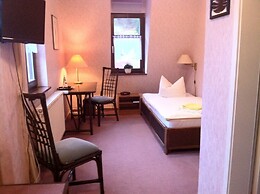 Hotel Restaurant Zur Hallenburg