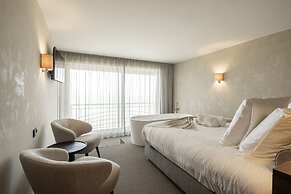 Beach Palace Hotel