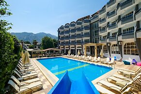 Selen Hotel Icmeler
