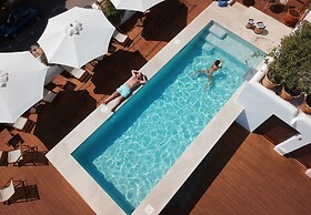 Gatzara Suites Santa Gertrudis