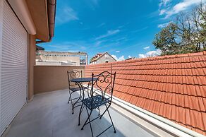 Azur Palace Luxury Rooms