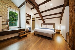 Azur Palace Luxury Rooms