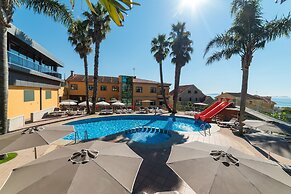 Aparthotel Atlántico Resort
