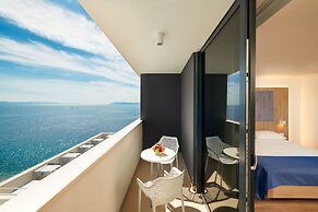 Medora Auri Family Beach Hotel