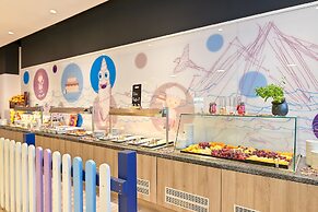 Medora Auri Family Beach Hotel