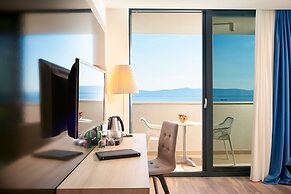 Medora Auri Family Beach Hotel