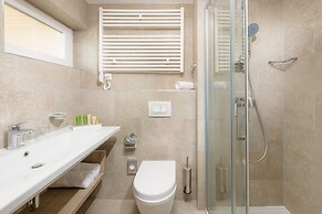 Medora Auri Family Beach Hotel