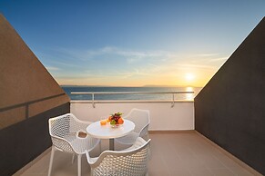 Medora Auri Family Beach Hotel