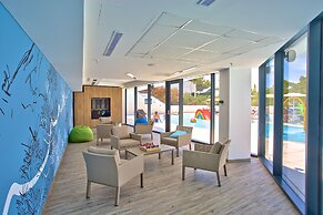 Medora Auri Family Beach Hotel