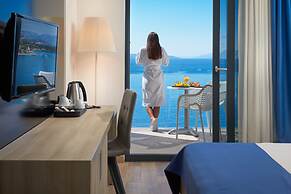 Medora Auri Family Beach Hotel