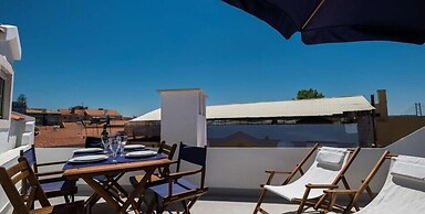 Lisbon Apartments near River