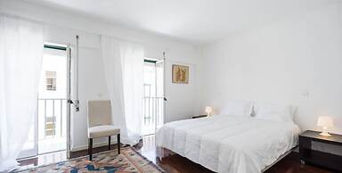 Lisbon Apartments near River