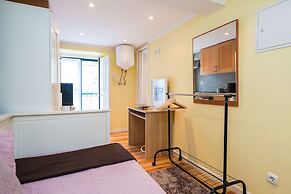 Lisbon Low Cost Apartments