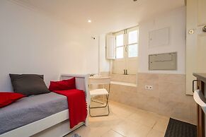 Lisbon Low Cost Apartments