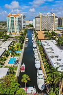 Fort Lauderdale Beach Resort by VRI Americas
