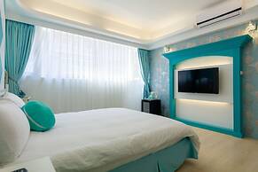 Welcome The Sun Enjoy The Moon