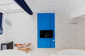 Welcome The Sun Enjoy The Moon