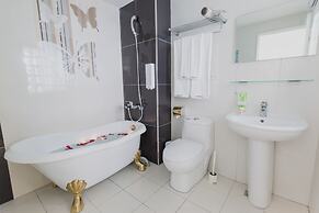 Welcome The Sun Enjoy The Moon