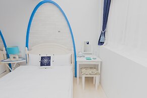 Welcome The Sun Enjoy The Moon