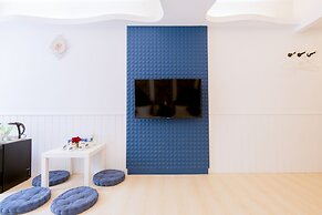 Welcome The Sun Enjoy The Moon