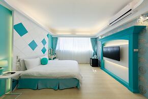 Welcome The Sun Enjoy The Moon