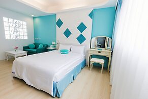 Welcome The Sun Enjoy The Moon