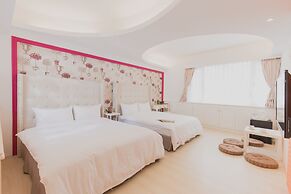 Welcome The Sun Enjoy The Moon