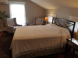 The Blackberry Inn Bed & Breakfast