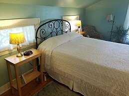 The Blackberry Inn Bed & Breakfast