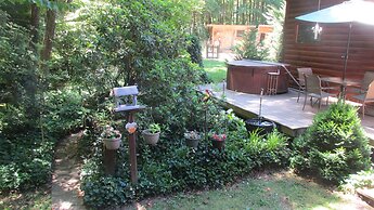 Buffalo Creek Bed & Breakfast