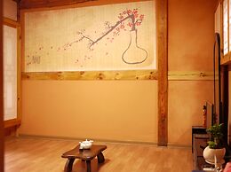 Haemil Hanok Guesthouse