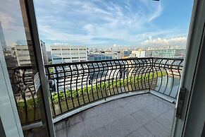 Extremeli Suites Manila powered by Cocotel