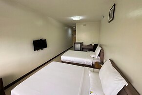 Extremeli Suites Manila powered by Cocotel