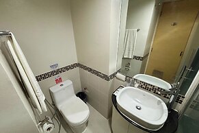 Extremeli Suites Manila powered by Cocotel