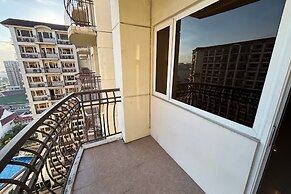 Extremeli Suites Manila powered by Cocotel