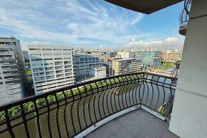 Extremeli Suites Manila powered by Cocotel