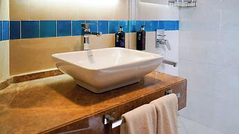 The Grand Mira Hotel