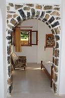 Albatros Studios & Apartments