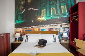 Casual del Teatro Madrid Hotel