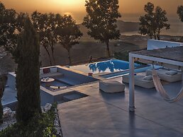 Santorini Heights