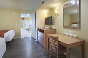 Fleur De Lis Beach Motel