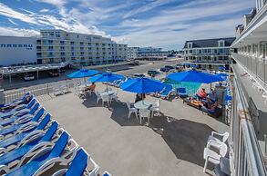 Fleur De Lis Beach Motel