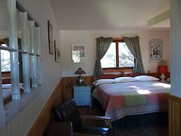 Blue Gentian Lodge at Magic Mountain