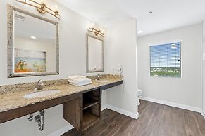 Splash Beach Resort by Panhandle Getaways