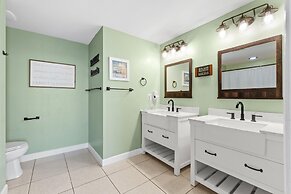 Splash Beach Resort by Panhandle Getaways