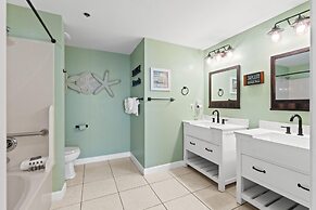 Splash Beach Resort by Panhandle Getaways